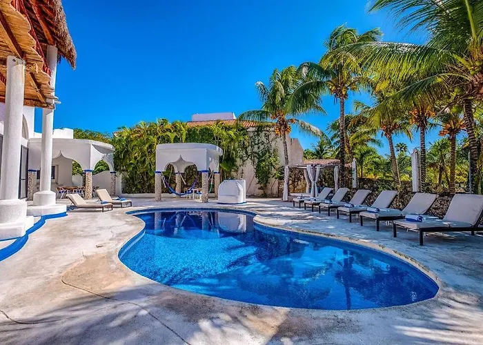 Private Pool With Stunning Views Of The Ocean The Ultimate Spot To Relax And Unwind Pousada *